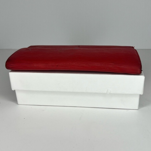 ♥️Louis Vuitton Red Epi Leather Porte Tresor Long Wallet | PRELOVED!!♥️ - Picture 3 of 13